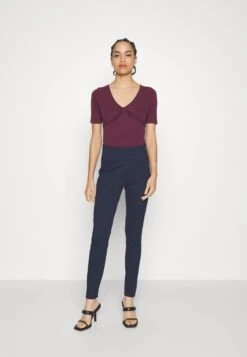 Anna Field T-Shirt Basic - Dark Red 11 Anna Field T-Shirt Basic - Dark Red -Anna Field 39209a3bf2e64a81a3018a0de321eb2c