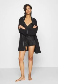 Anna Field Simple Satin Short Set - Pyjama - Black -Anna Field 67e7a394d77045dd8ccc2b05fffd7a44