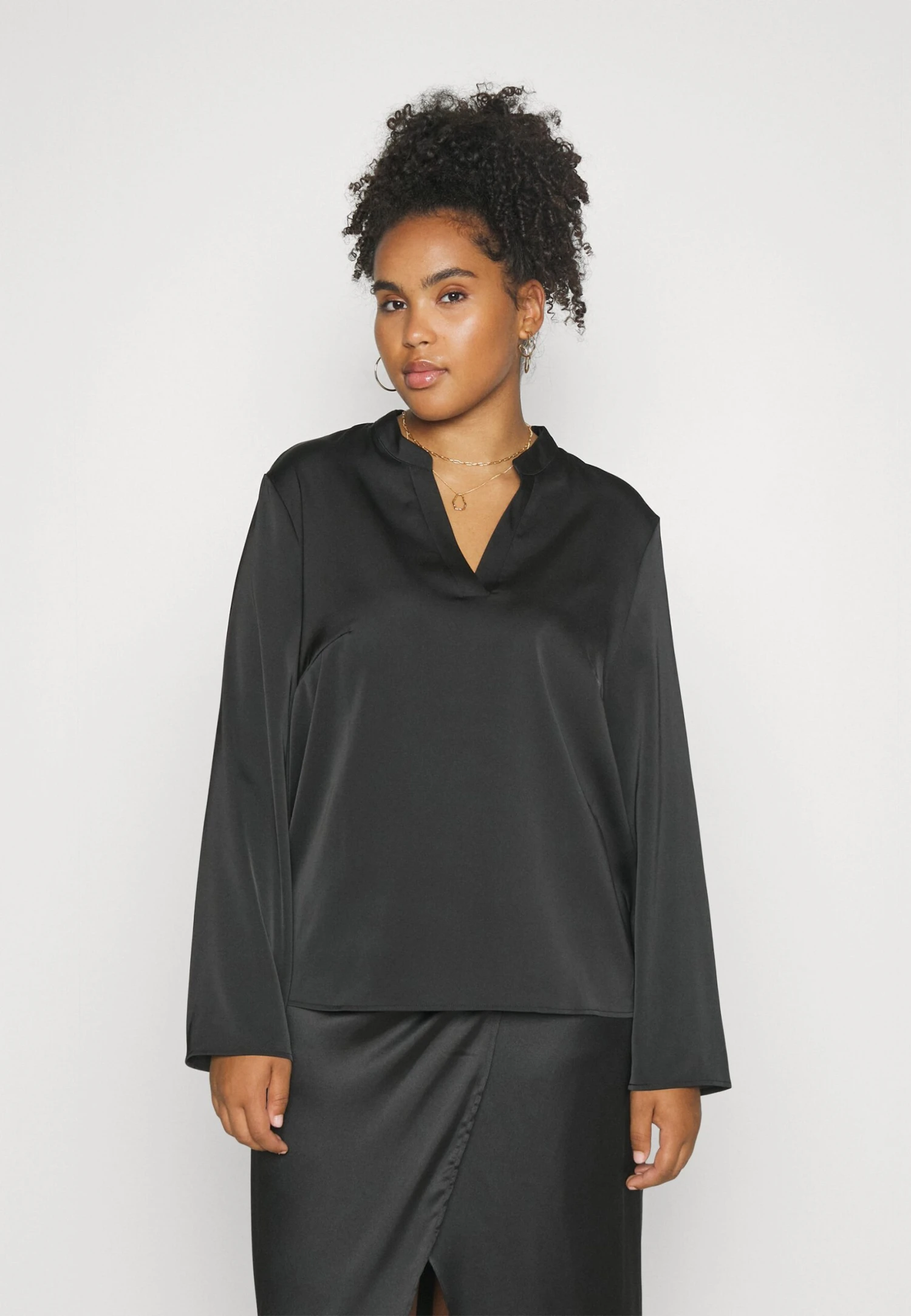 Blouse - Black 1 Blouse - Black