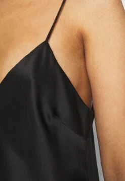 Anna Field Simple Satin Short Set - Pyjama - Black -Anna Field 8f329bfd957241829840ac04de151b7c