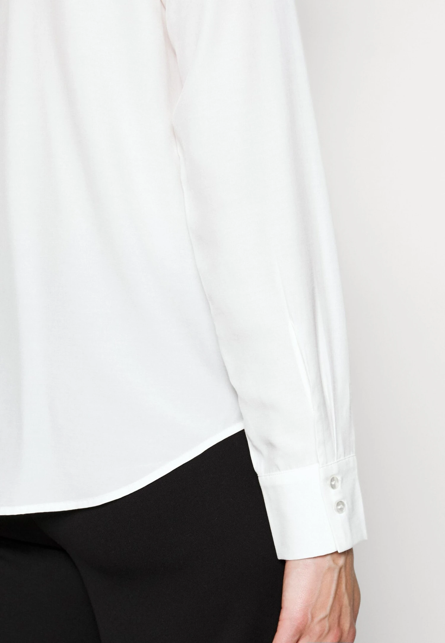 Blouse -White 6 Blouse -White - Afbeelding 6