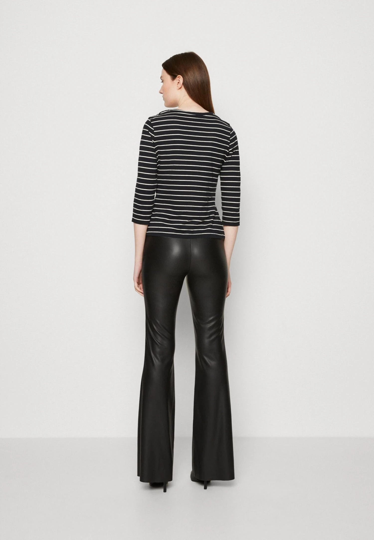 Anna Field Longsleeve - Black White 3 Anna Field Longsleeve - Black White - Afbeelding 3