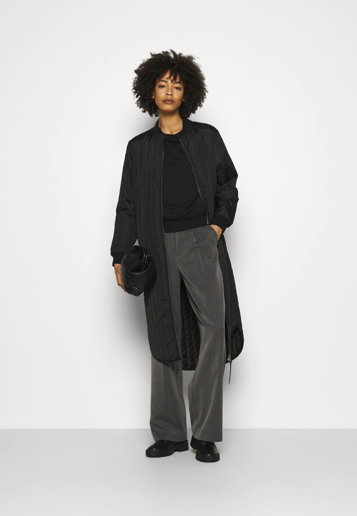 Anna Field Basic CleanCrew Neck Sweatshirt- Sweater - Black 2 Anna Field Basic CleanCrew Neck Sweatshirt- Sweater - Black - Afbeelding 2